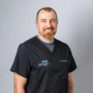 Dr. Charles Earnhardt, endodontist at Mid-Florida Endodontics